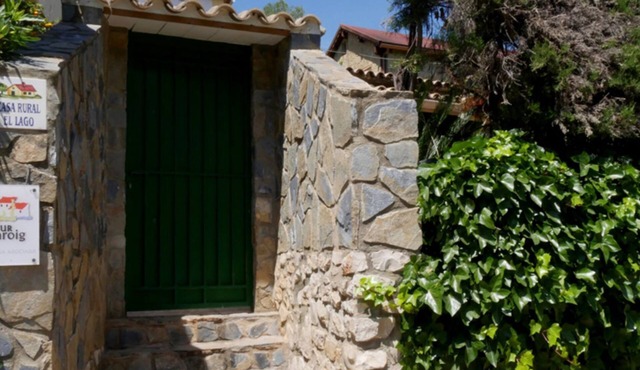 Lake house in the beautiful Anna, Valencia. Spain