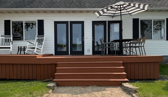 Lake House Is Close To Minneapolis, But Far From Your Normal Routine.