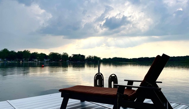 Lake House Kayaks Patio Deck Private Pier