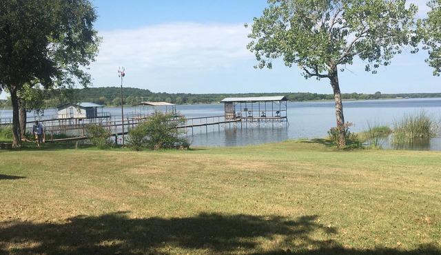 Lake House on Lake Leon in Eastland TX with dock and boat ramp