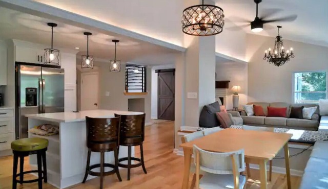 Lake house on Lake Lanier