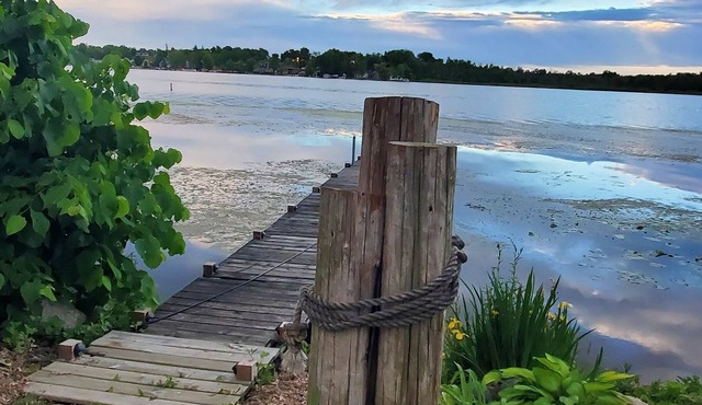 LAKE HOUSE Relax'n in or on the water this is your place for memories to be made