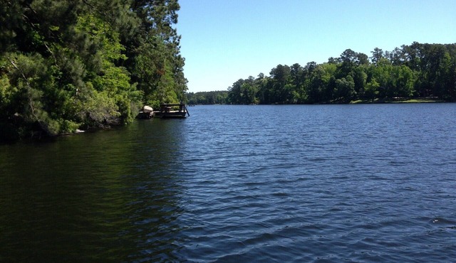 Lake House Retreat-Boats, Campfire & More! New Magical Memories.All Ages!