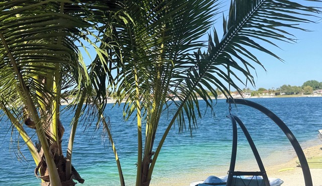 Lake House Villa Beachfront
