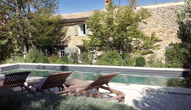 Lake house with private pool, in Drôme Provençale