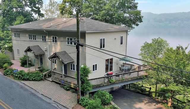 LAKE HOUSE, Waterfront Retreat, Eagles, Sunsets on Susquehanna with DOCK