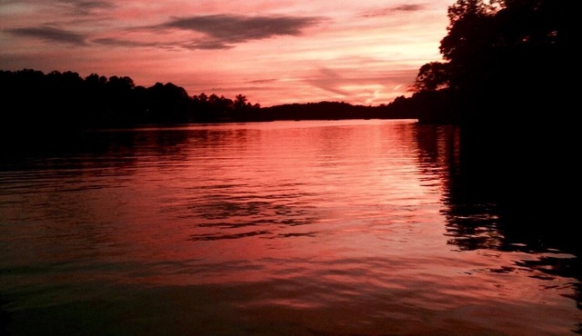 Lake house with large waterfront!