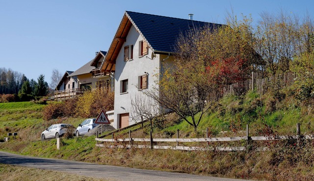 Lake House with Wifi, Terrace, and Lake View