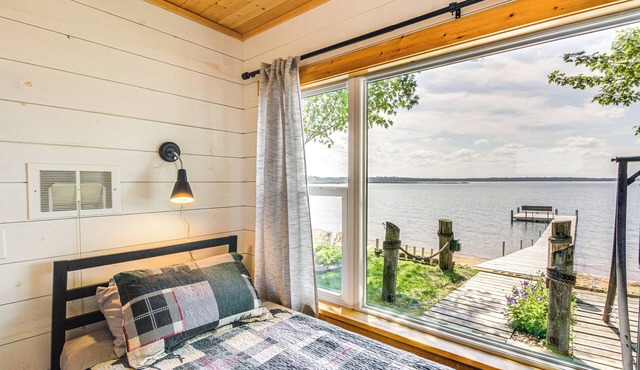 Lake Hubert Cabin w/Private Deck + Boat Dock