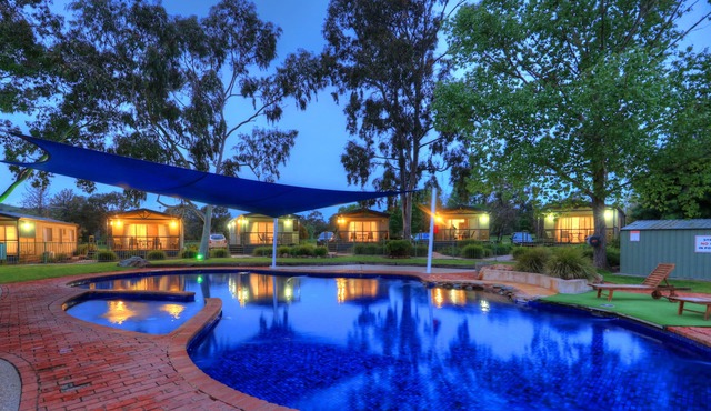 Lake Hume Holiday Park