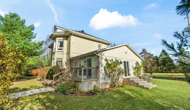 Lake Huron 3BR w/Deck, Games & EV | Port Elgin (The Cardinal)