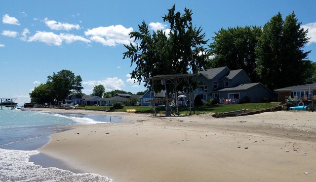 LAKE HURON BEACH SUITE
