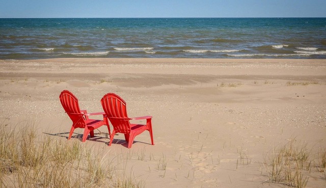 Lake Huron Vintage Cottage in Northeast Michigan