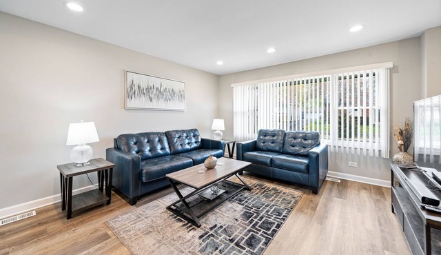 Lake In The Hills FHS Rental