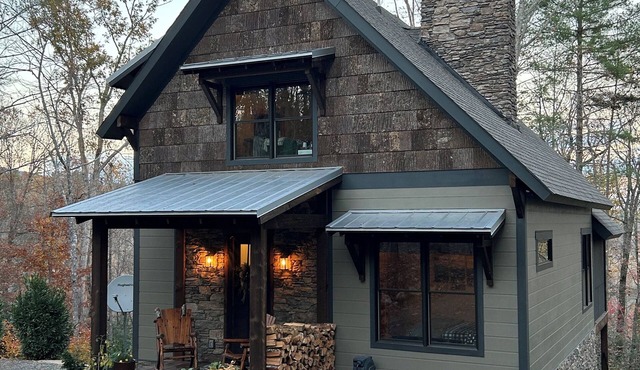 Lake James 3 bed/3 ba. Hike/Bike in out County & State Prk. Private River access
