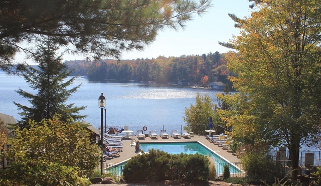 Lake Joseph Luxury 2-Story Condo Home