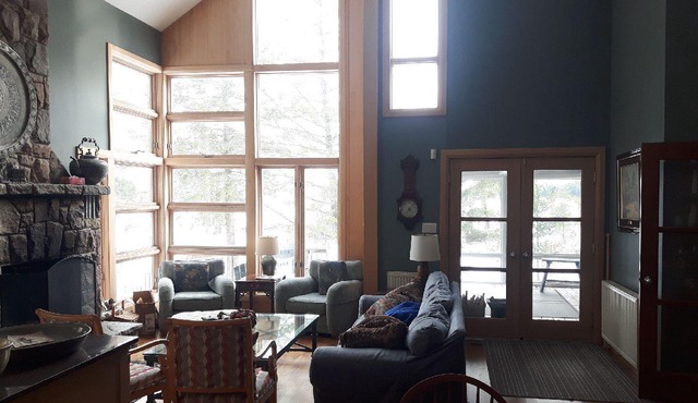 Lake Joseph Luxury Retreat