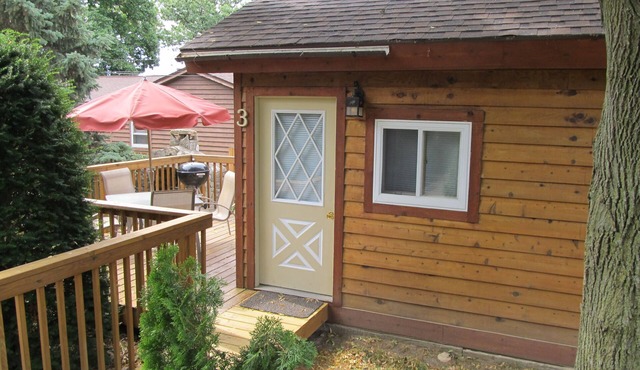 Lake Kegonsa cedar efficiency cottage