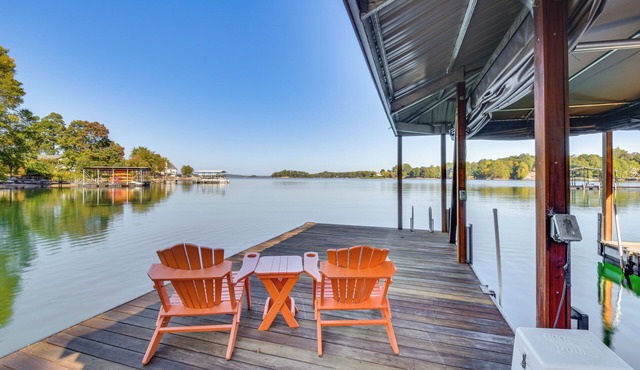 Lake Keowee Home w/Boat Dock in Seneca
