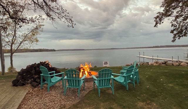 Lake Koronis All Season Home-5 bedrm, screened porch, fish/swim/bike/snowmobile