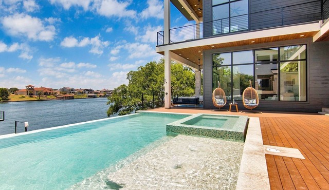 Lake LBJ Luxury Retreat-Pool,Hot Tub,Dock,Slide