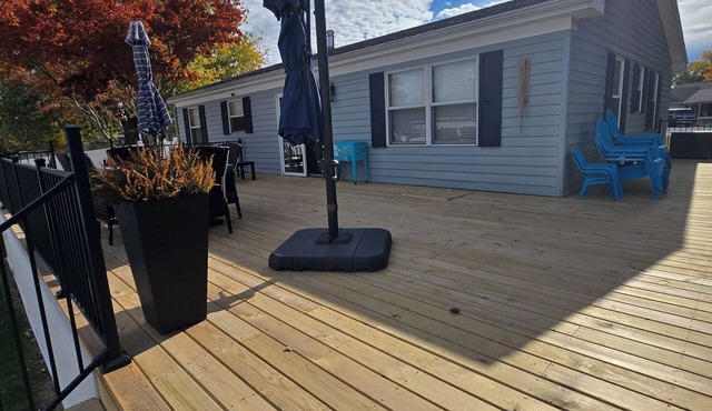 Lake Life Awaits on Lake Wawasee - Sleeps 10