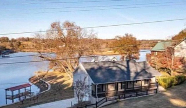 Lake Life on Logan Martin. Relax Unwind Recharge. Leave all your stress behind
