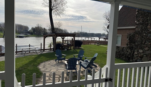 Lake Life Starts Here: 3 Bedroom 2 Bath Home on Lake Shafer