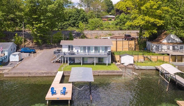 Lake Life: Wine Country and Lake Living