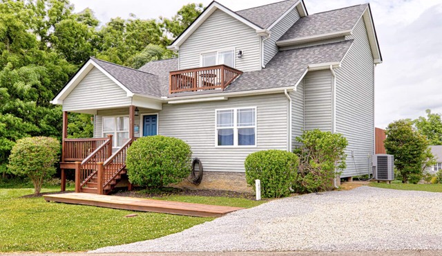 Lake Livin' & Bourbon Sippin' - Taylorsville Lake