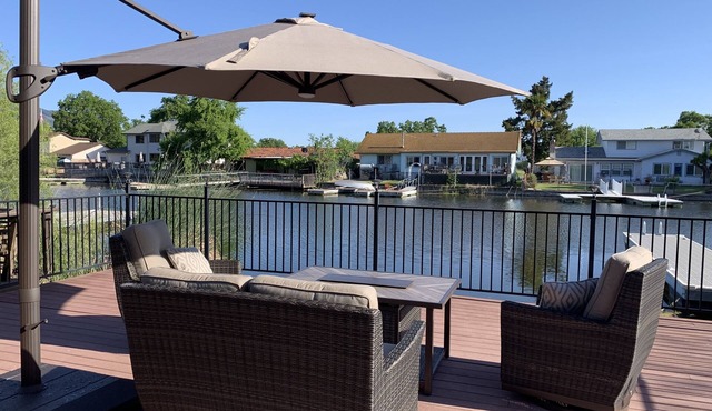 Lake Living on the Water - House with Private Dock in Lakeport on Clearlake