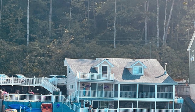 Lake Living Paradise! Views from every level, screened in deck, fire pit & more!