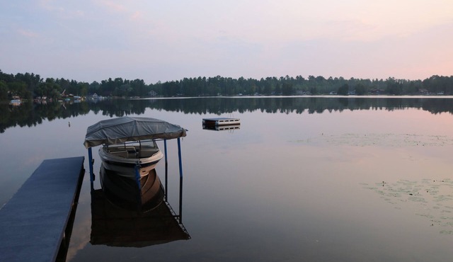 Lake Louise cottage near Loretto Michigan