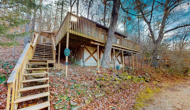 Lake Lucerne - Treehouse Cabin #01