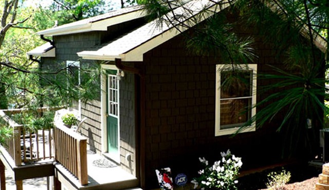 Lake Lure Rental: Romantic Lake Getaway