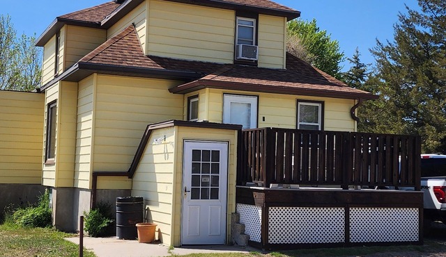 Lake Mac Lodge - a 4-bedroom house in charming Lemoyne. Relax and unwind.