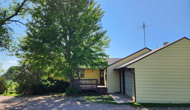 Lake Mac Lodge Ranch House - Charming 4-bedroom house in Lemoyne