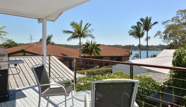 Lake Macquaries' Edgewater Studio at Morisset Memories