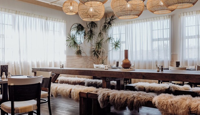 Lake Mahinapua Hotel