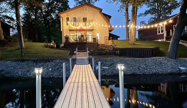 Lake Manitou Home - 3 Bedroom Family Retreat