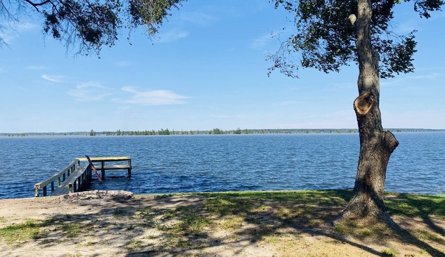 Lake Marion Lakehouse with 180° lake view