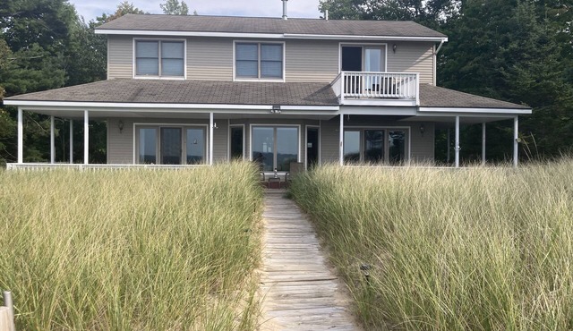 Lake Mich. Beachfront 4 bedroom Home with Fantastic Views and private beach