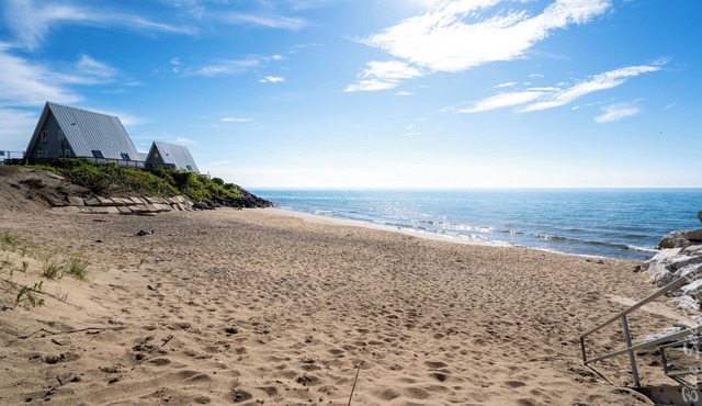 Lake Michigan Beach Cottage with private beach and pools!