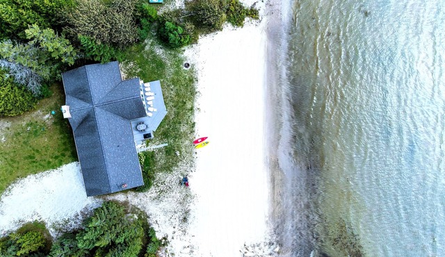 Lake Michigan Beachfront Home~Near Mackinac Ferry