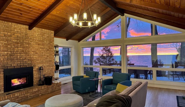 Lake Michigan Beachfront Cottage
