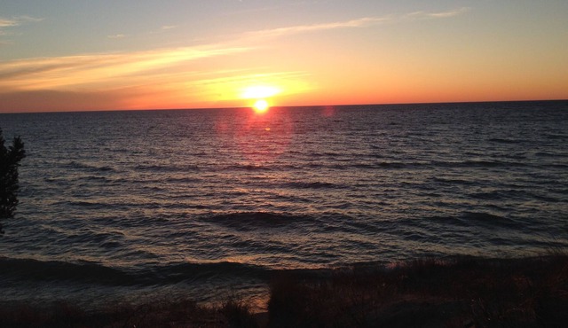 Lake Michigan Cottage with private frontage in Arcadia, Michigan near Frankfort