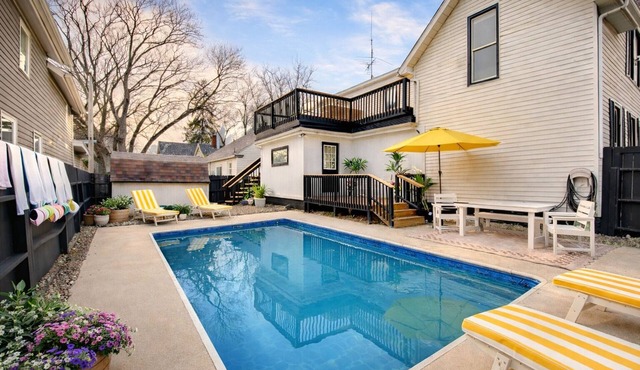 Lake Michigan Cozy House 5 Stars With Bog Pool, All You Need!