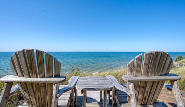 Lake Michigan Home: Steps to Muskegon State Park