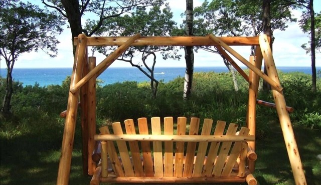 Lake Michigan Sunset View Cottage, Tunnel of Trees, Good Hart. Easement to Lake.