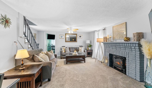 Lake Milton Haven: 3BR, Modern, Near Lake & Winery